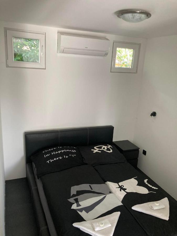 Апарт отель Arany Apartman Цеглед Экстерьер фото